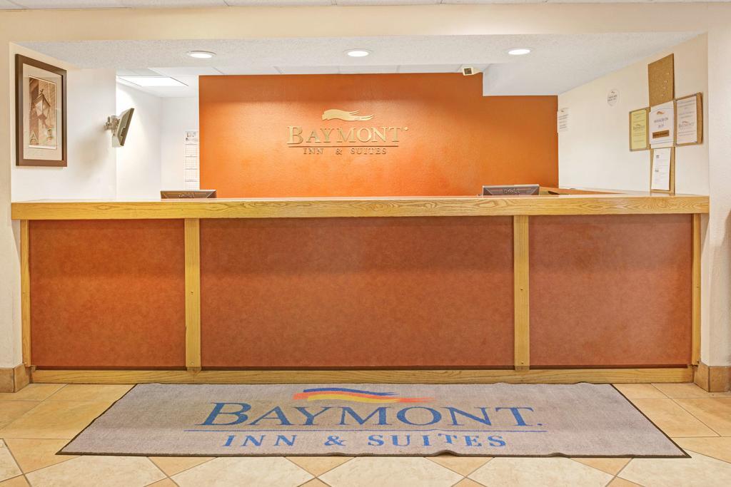 Baymont Inn & Suites Omaha Exterior foto